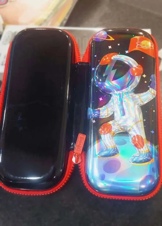3D Embossed Astronaut Stationery Pouch Shining EVA Pencil Case Fancy Accessories Storage Pouch For Kids