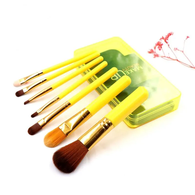 7 Cosmetic Brush Sets