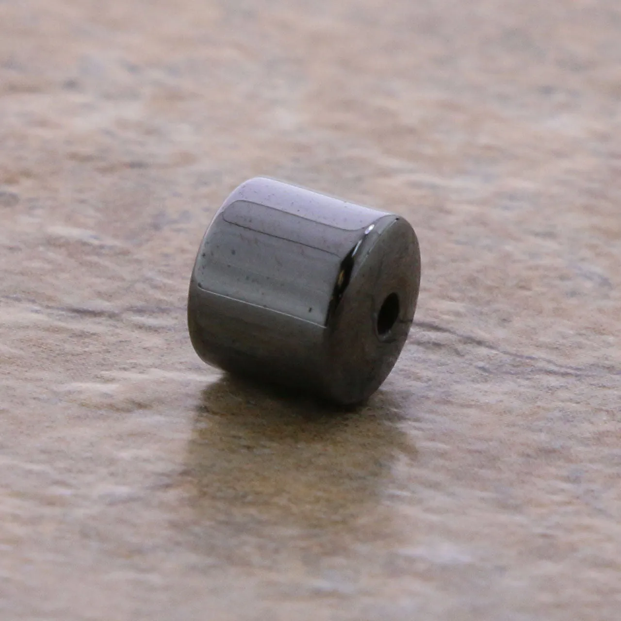 7mm Magnetic Hematite Drum Mh60