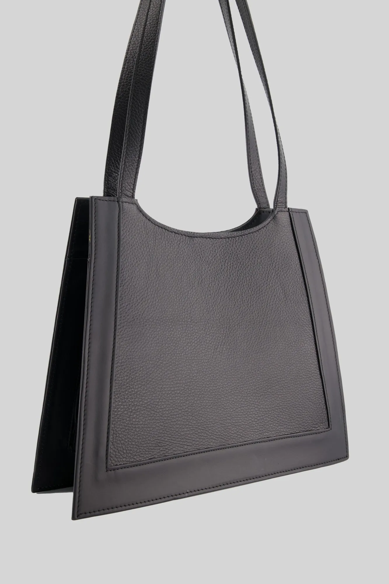 Animal Leather Shoulder Bag in Black/Black