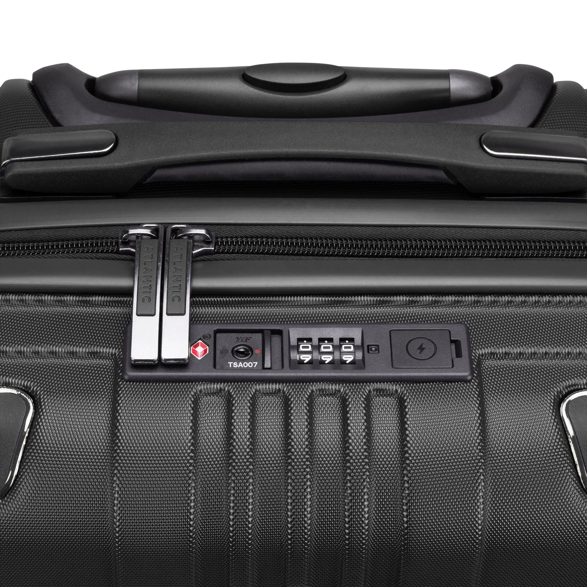 Atlantic Propeller 19" Hardside Spinner Carry-on with Packing Cube
