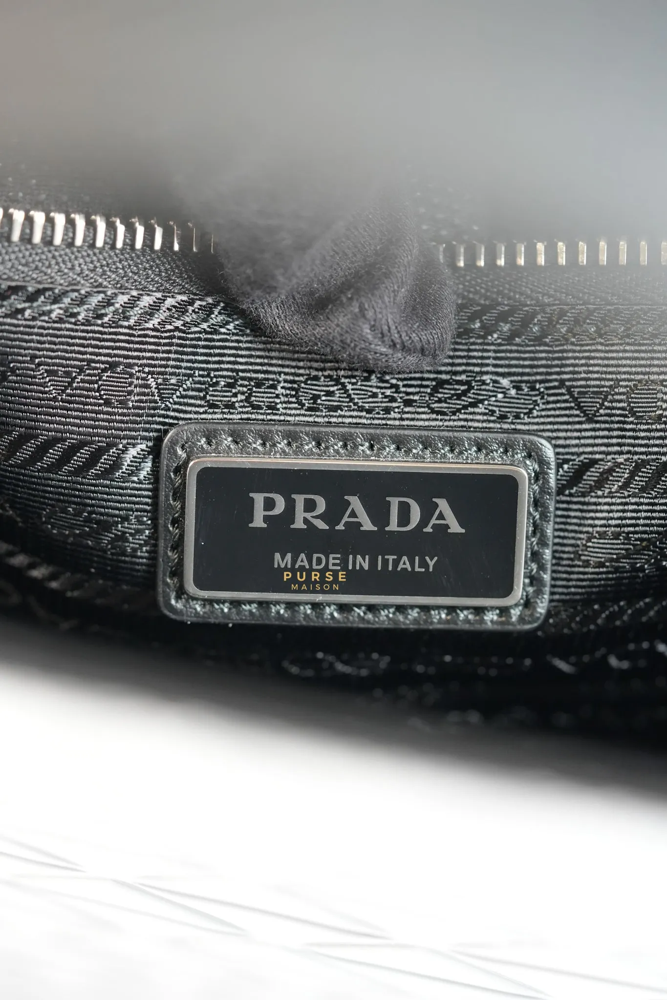Black Embossed-Printed Shopping Bag with Detachable Water Bottle