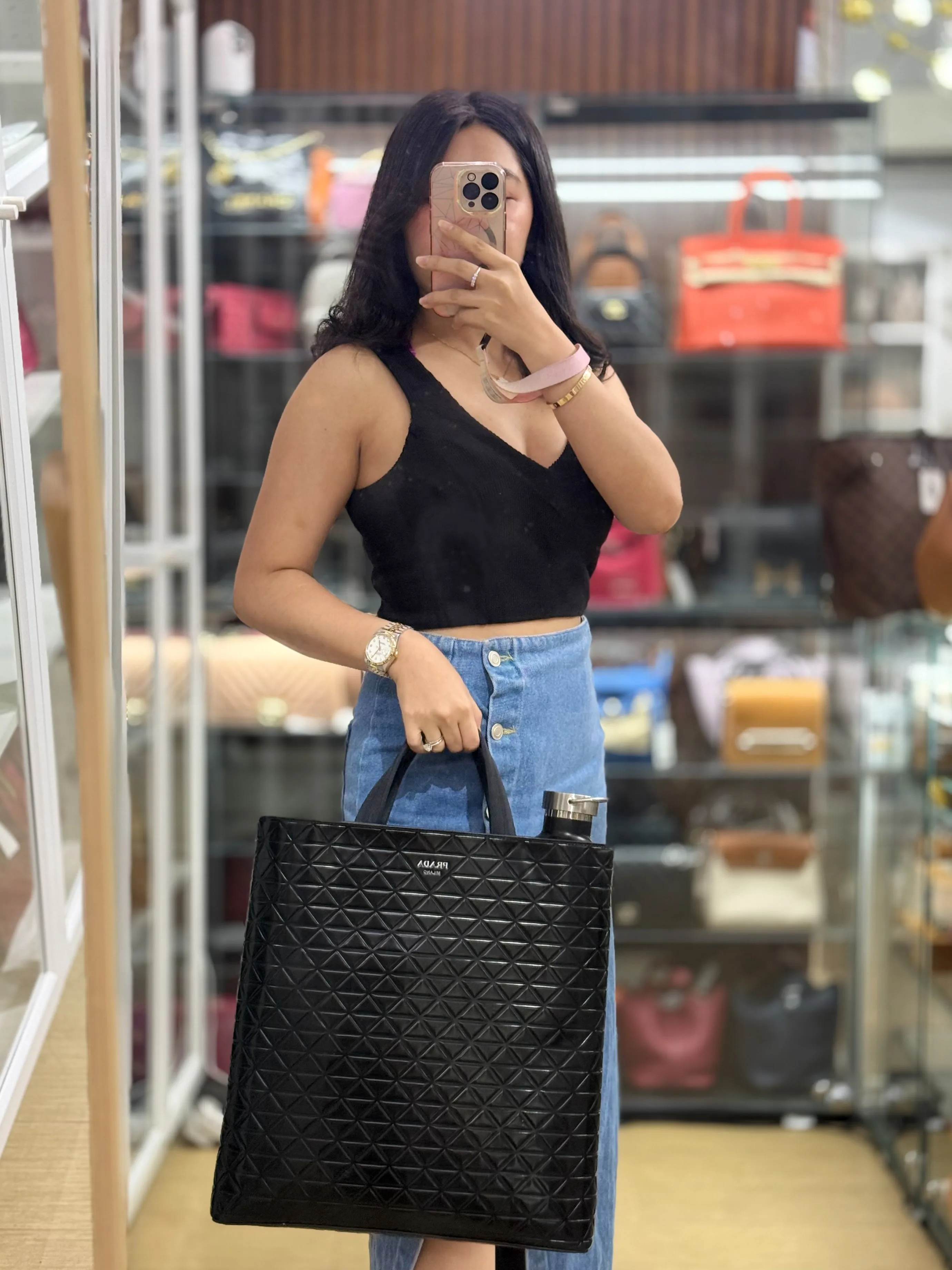 Black Embossed-Printed Shopping Bag with Detachable Water Bottle