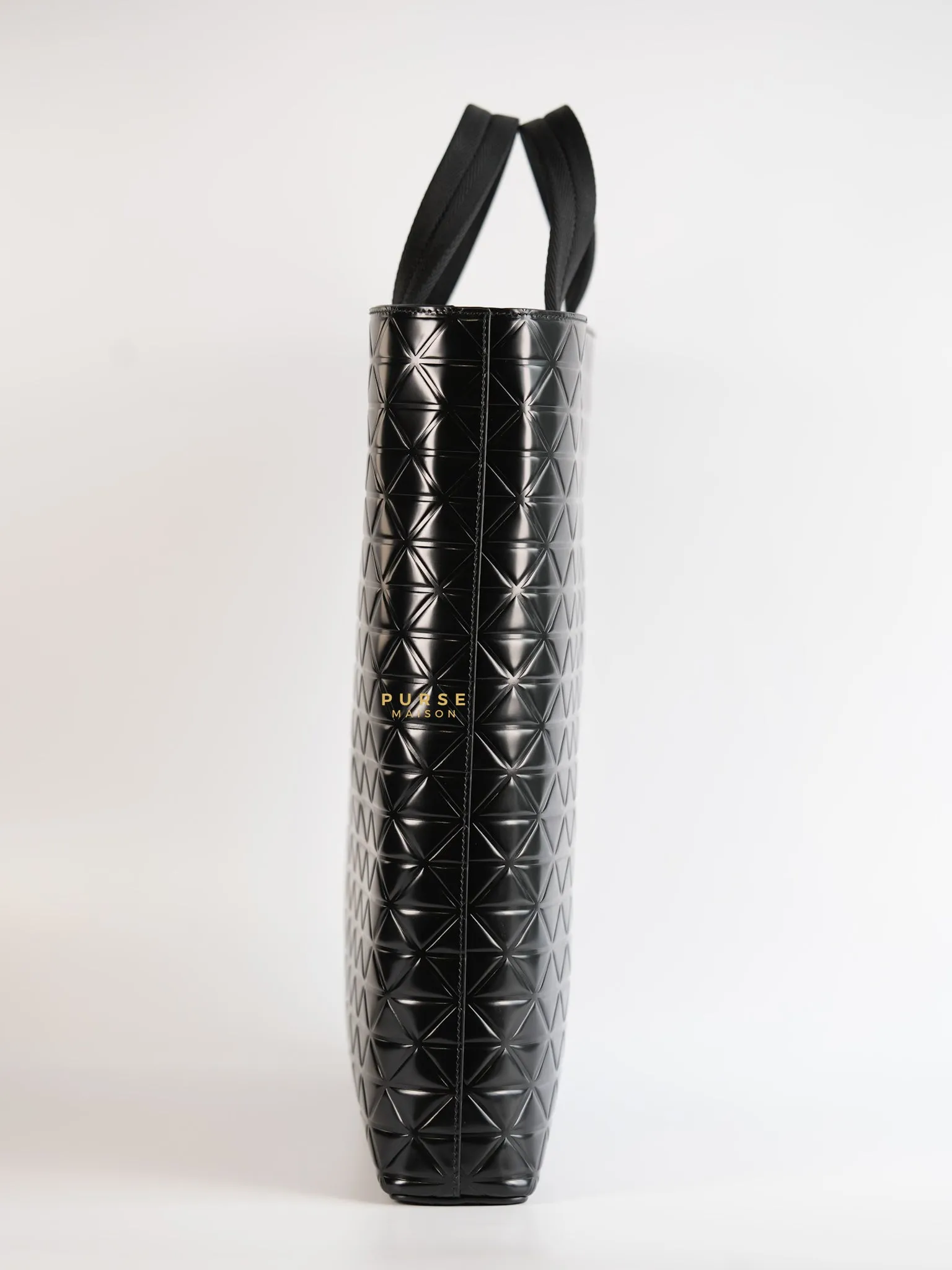 Black Embossed-Printed Shopping Bag with Detachable Water Bottle