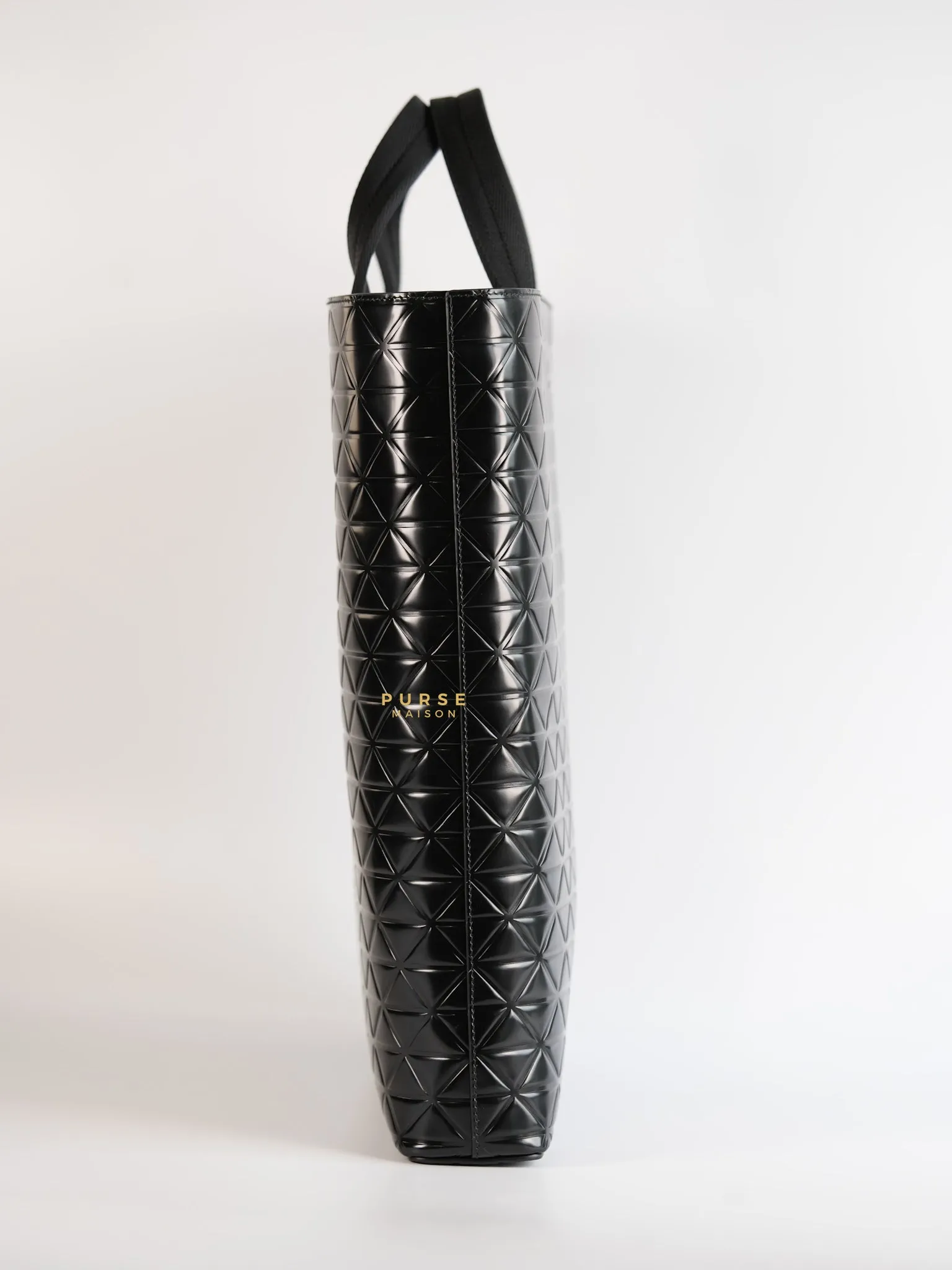 Black Embossed-Printed Shopping Bag with Detachable Water Bottle