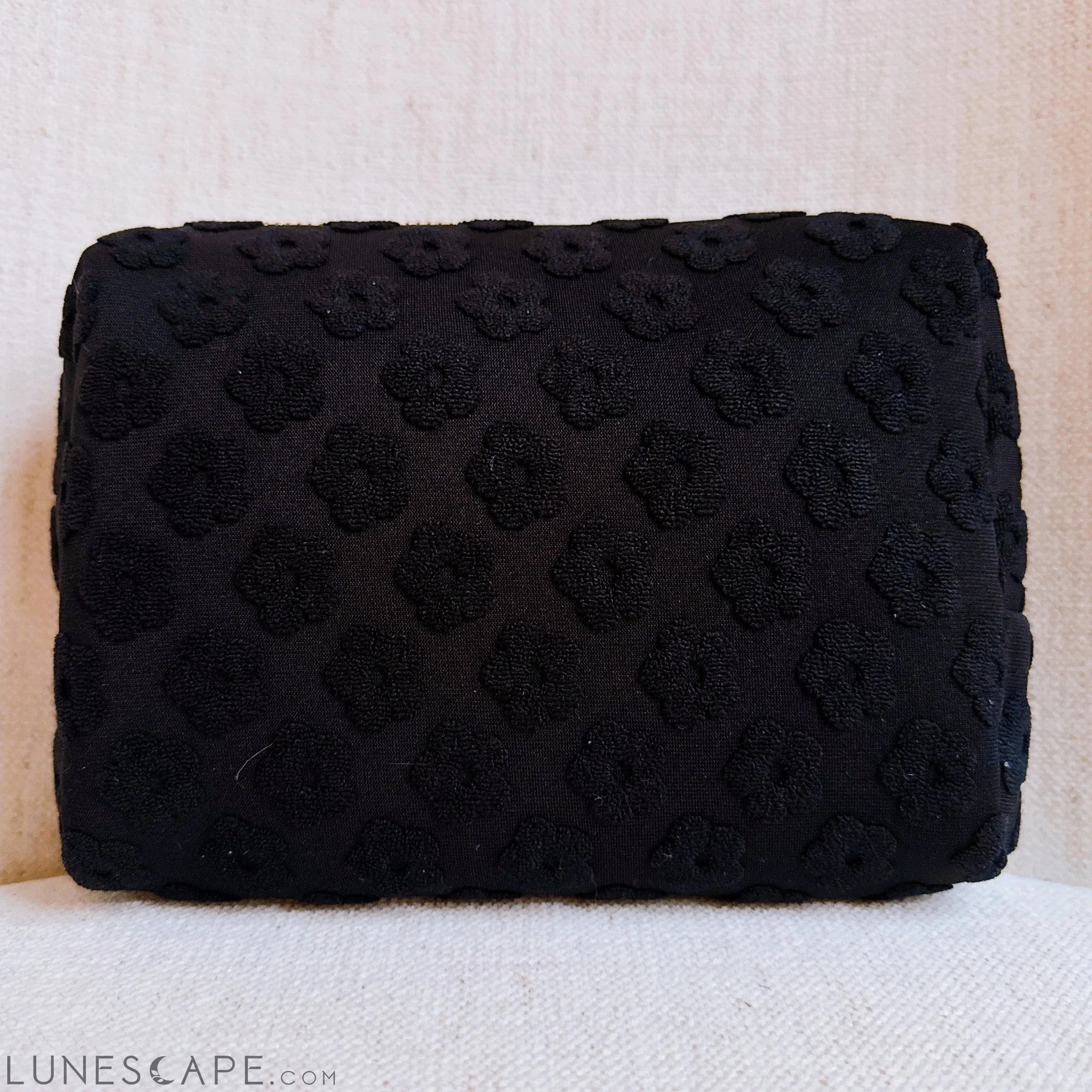 Embossed Daisy Blossom Cosmetic Case