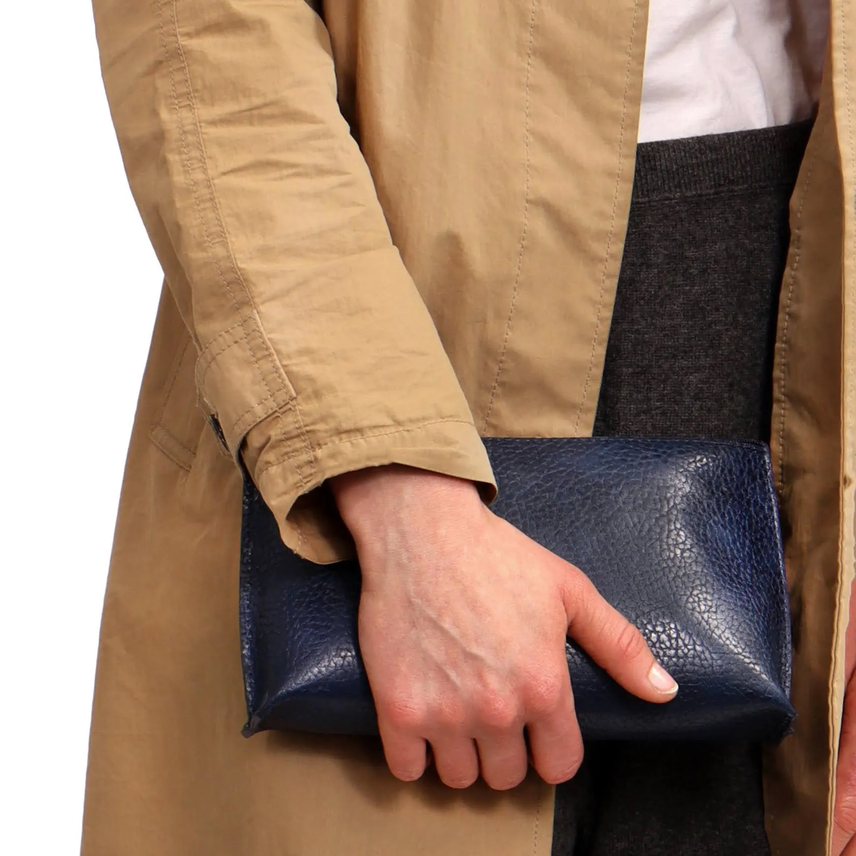ESSENTIAL POUCH WHITE MIST EMBOSSED CROC