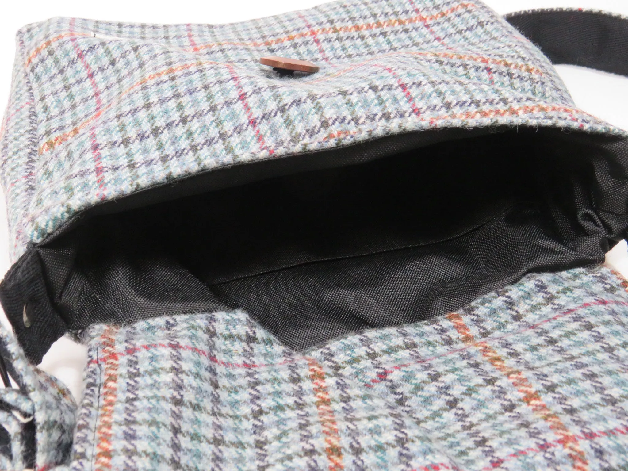 Handmade 100% Wool Bag