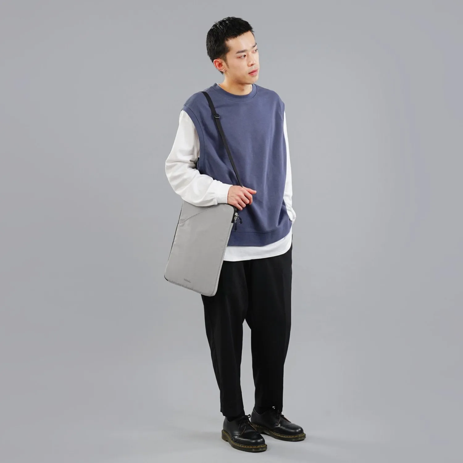 Hellolulu Eilif 3-Way Sleeve Case 16" Recycled