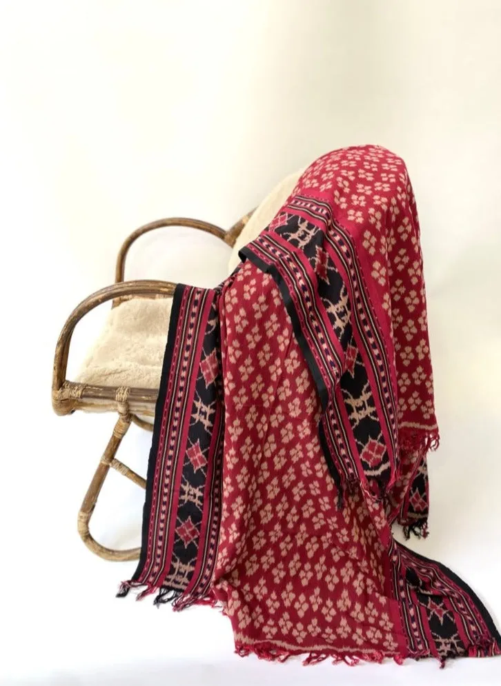 IKAT BLANKET - MAGENTA