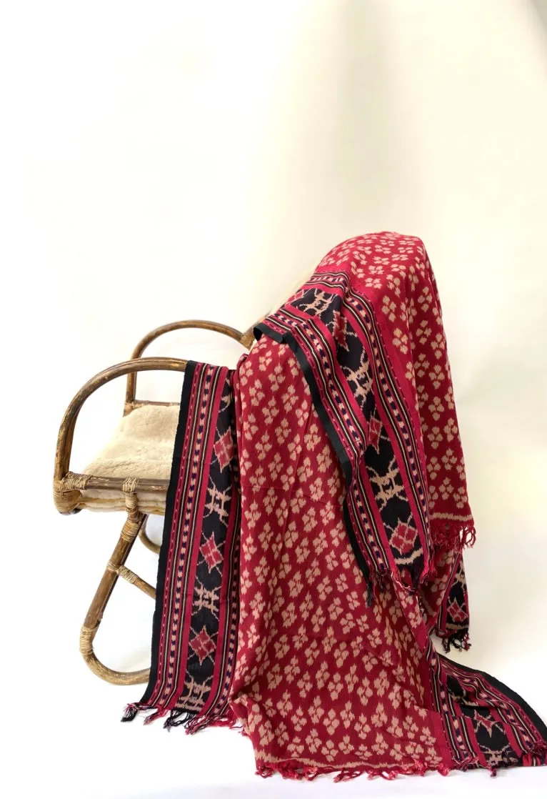IKAT BLANKET - MAGENTA