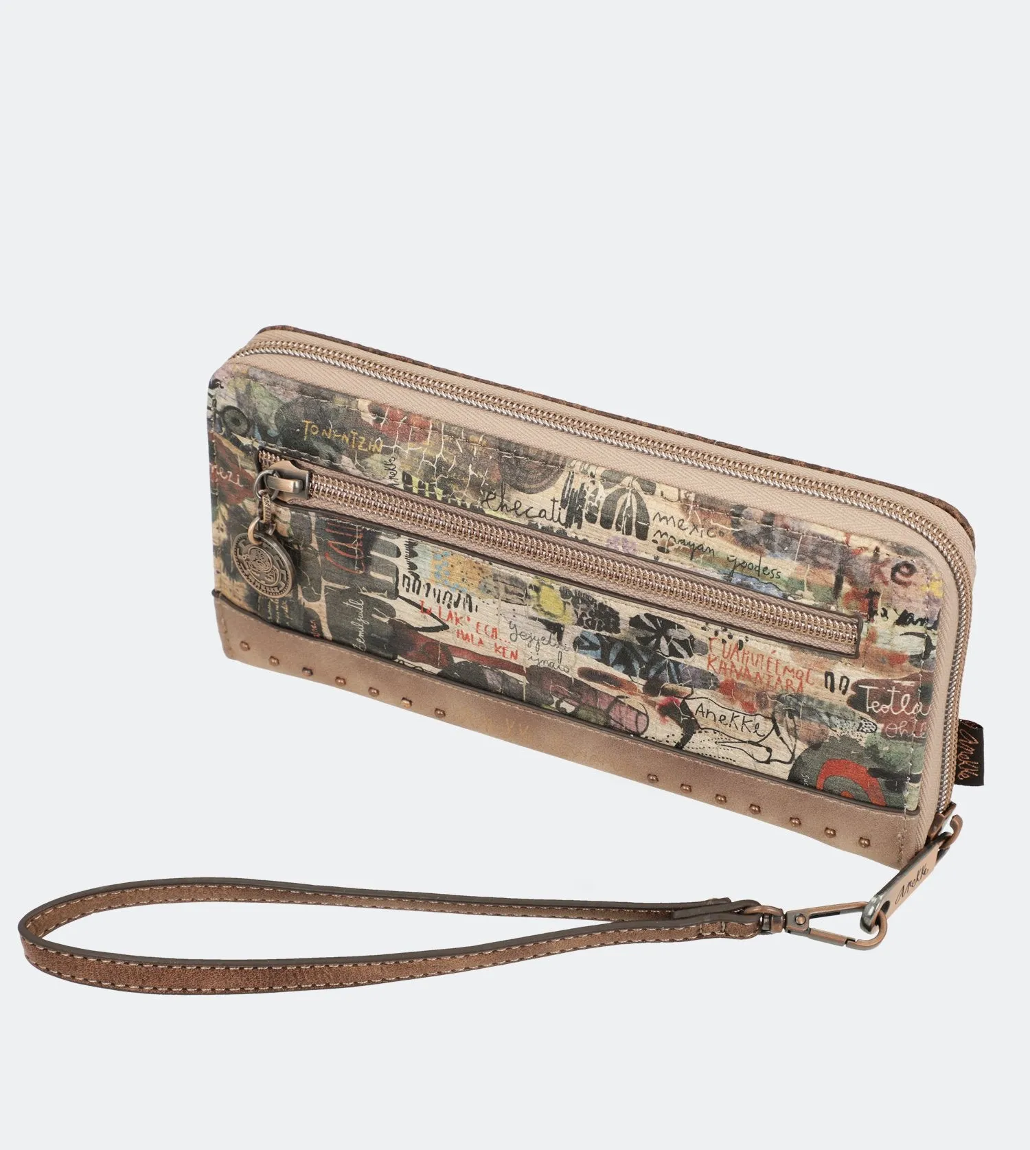 Ixchel Wallet with a zip