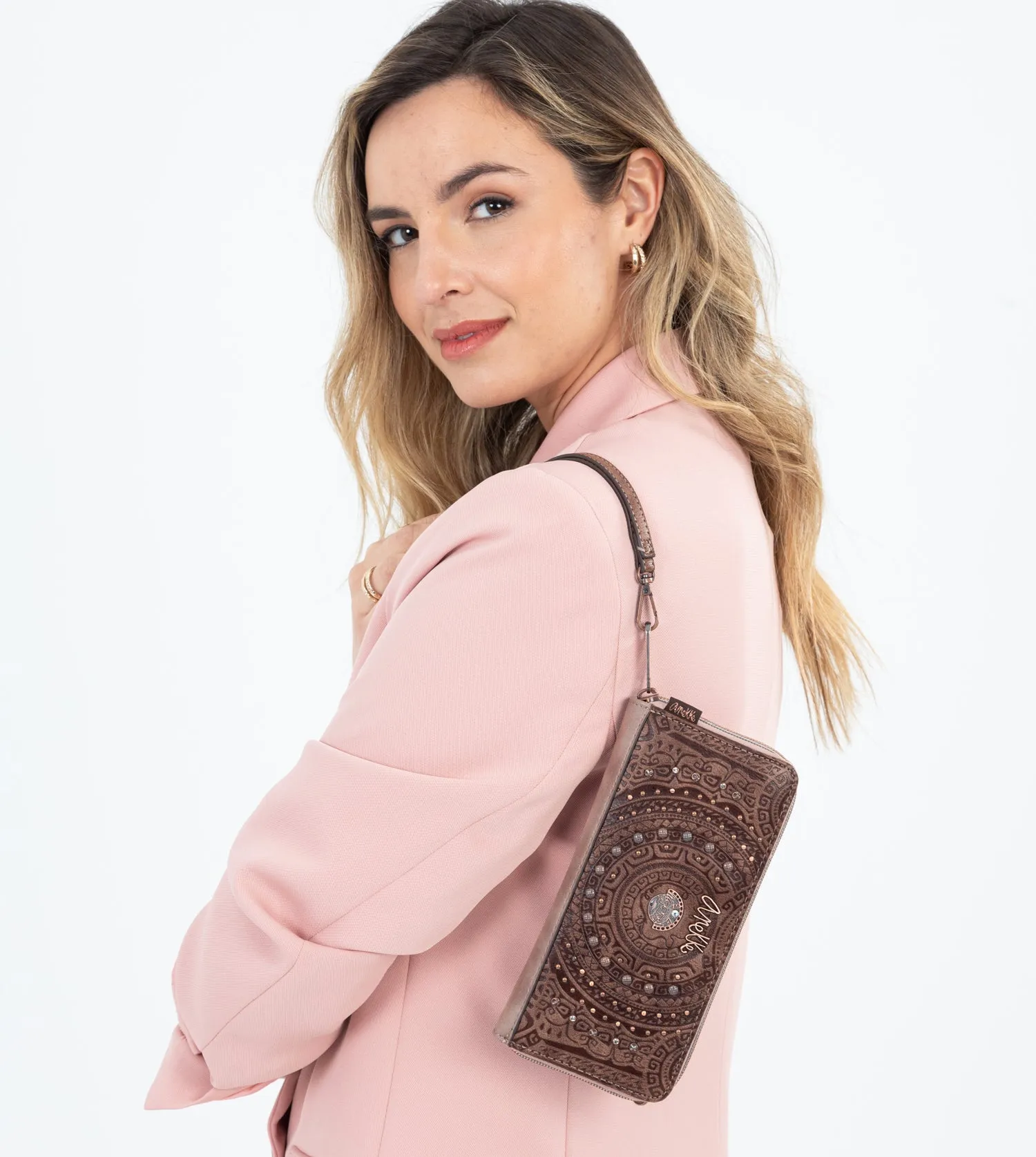 Ixchel Wallet with a zip