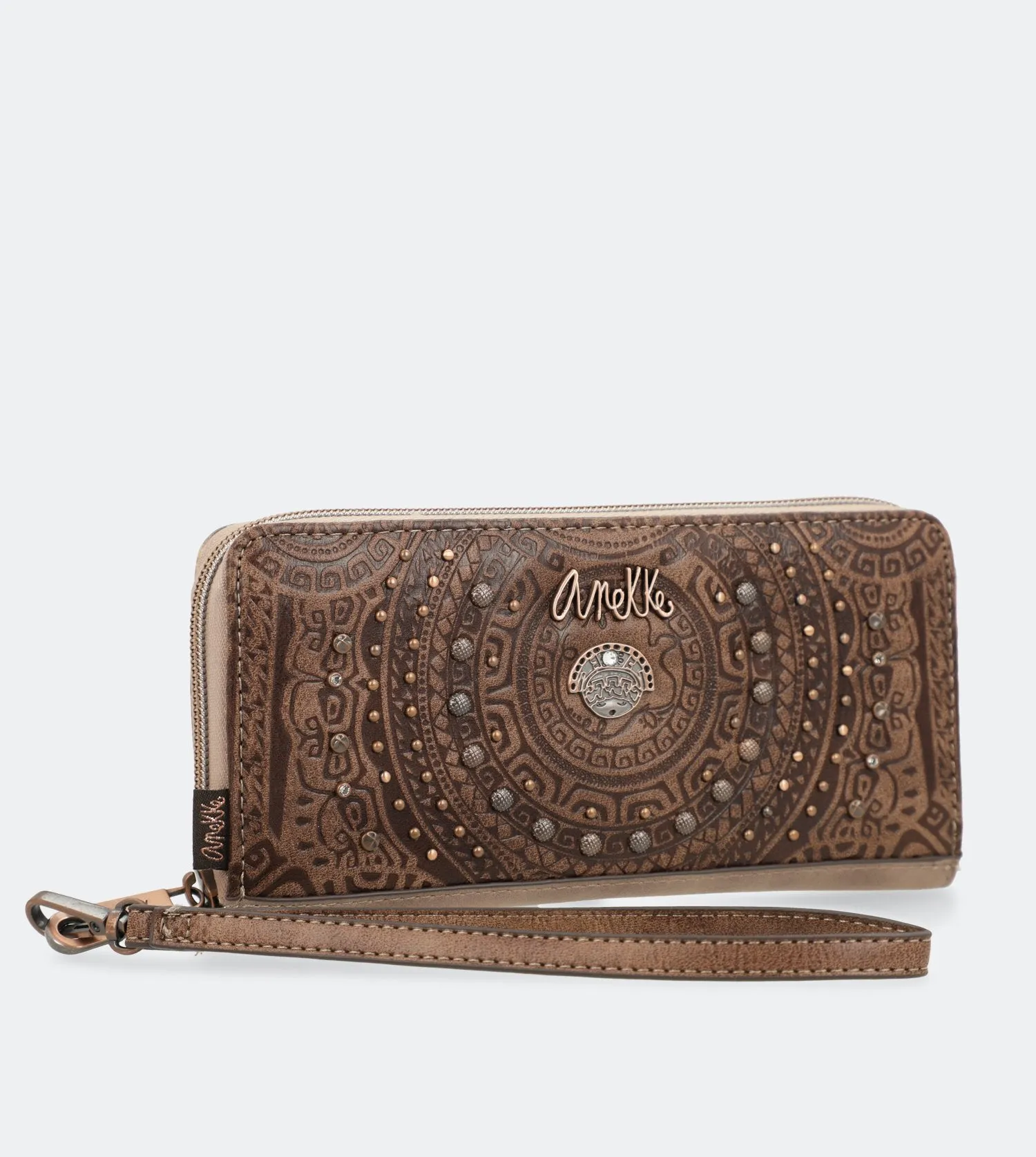 Ixchel Wallet with a zip