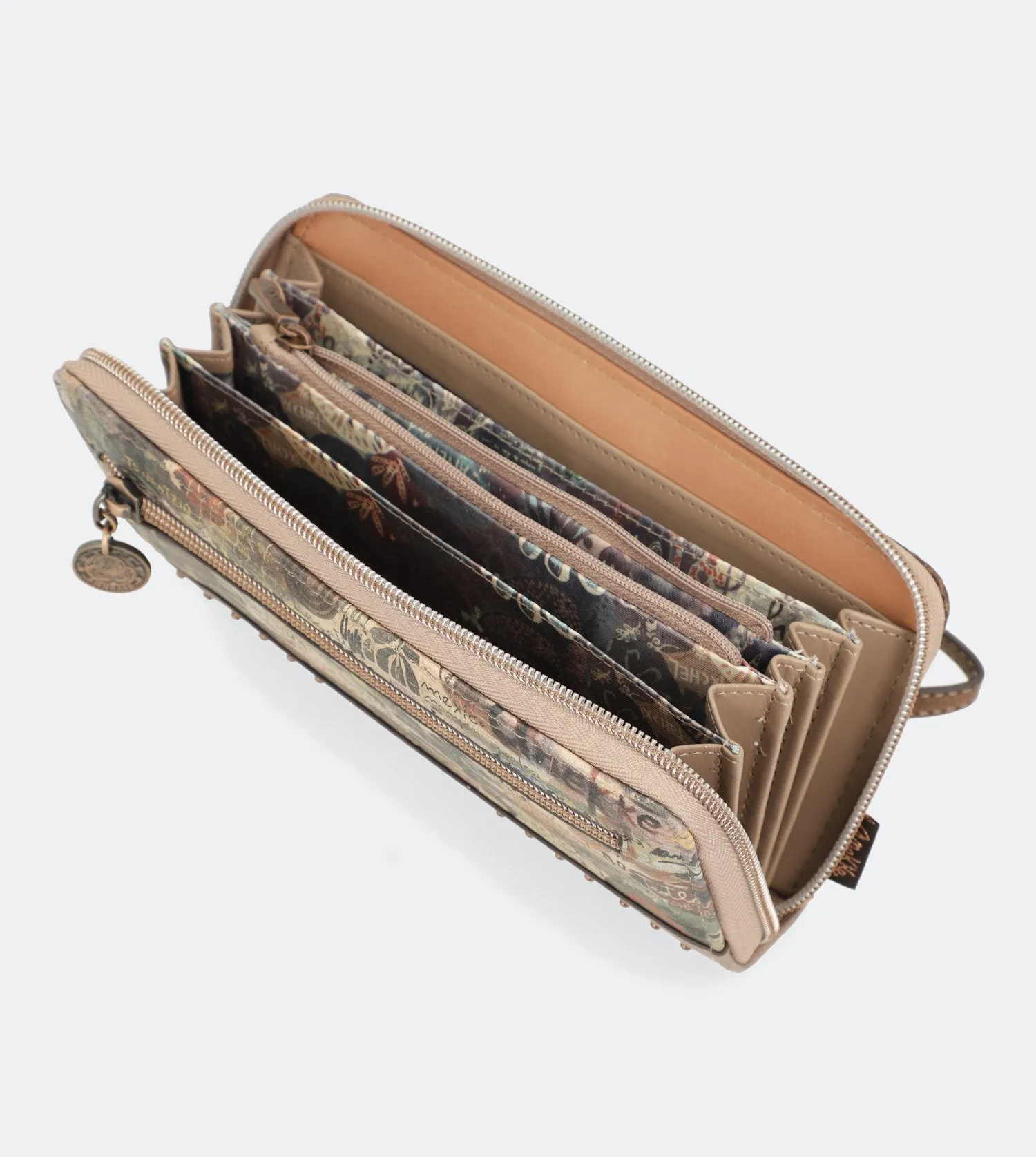 Ixchel Wallet with a zip