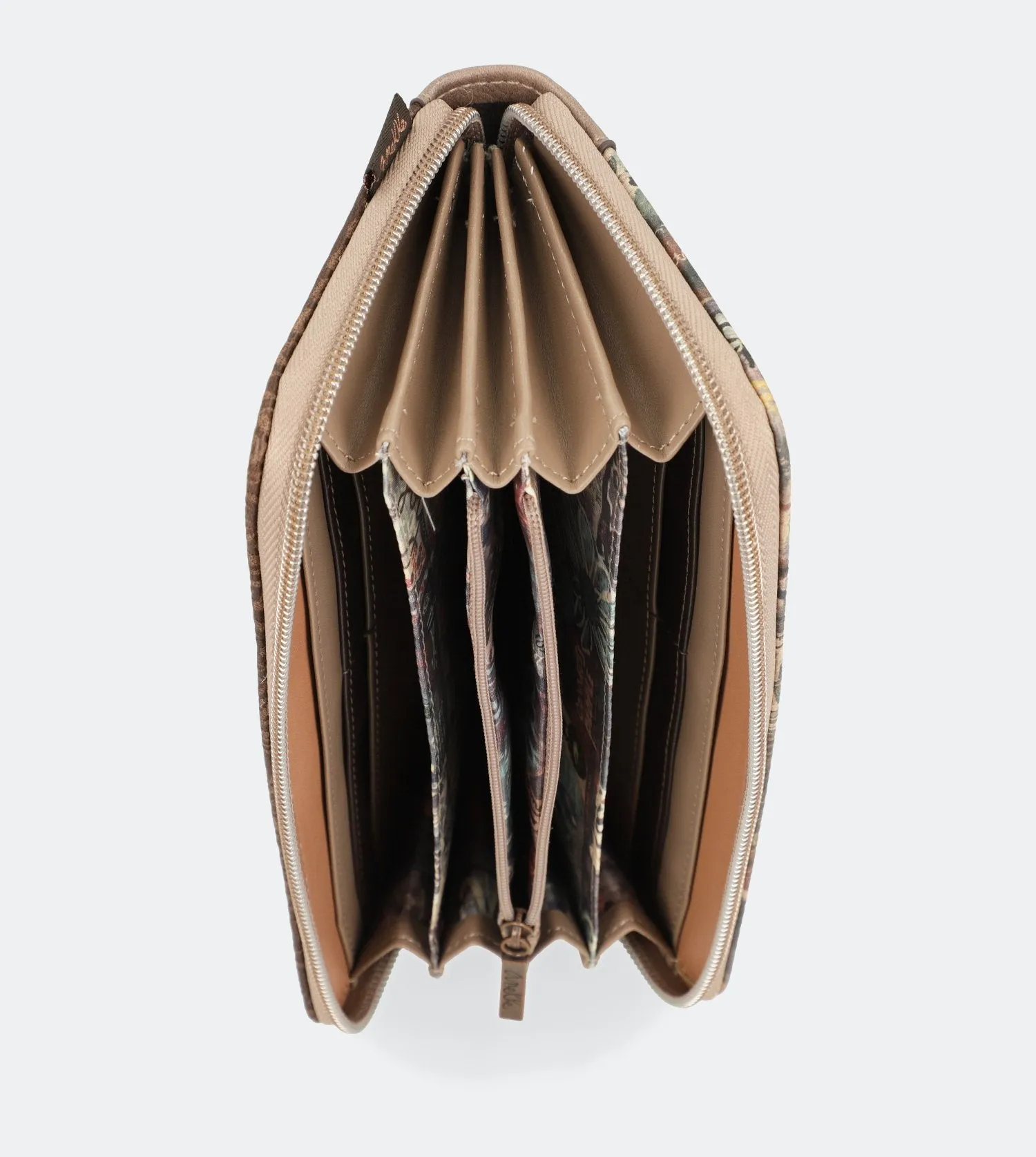 Ixchel Wallet with a zip