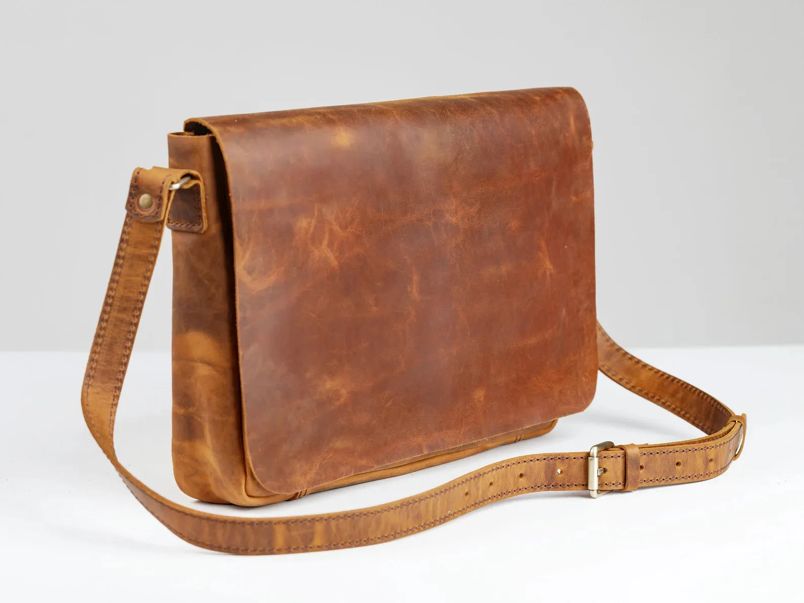 leather messenger bag laptop shoulder bag