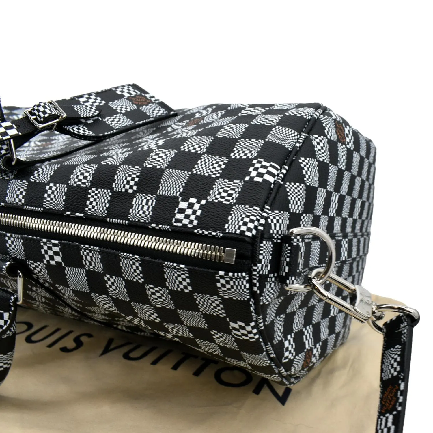 LOUIS VUITTON Keepall Bandouliere 50 Damier Distorted Travel Bag White Black