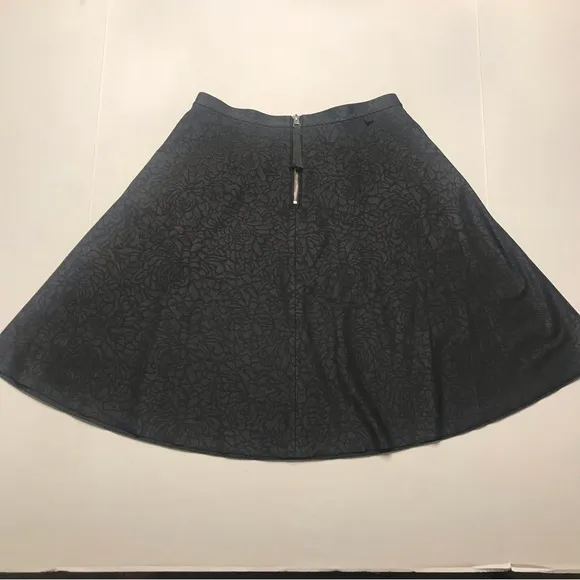 Lululemon Good To Go Skirt Petal Camo Embossed Black Size 6 Back zip