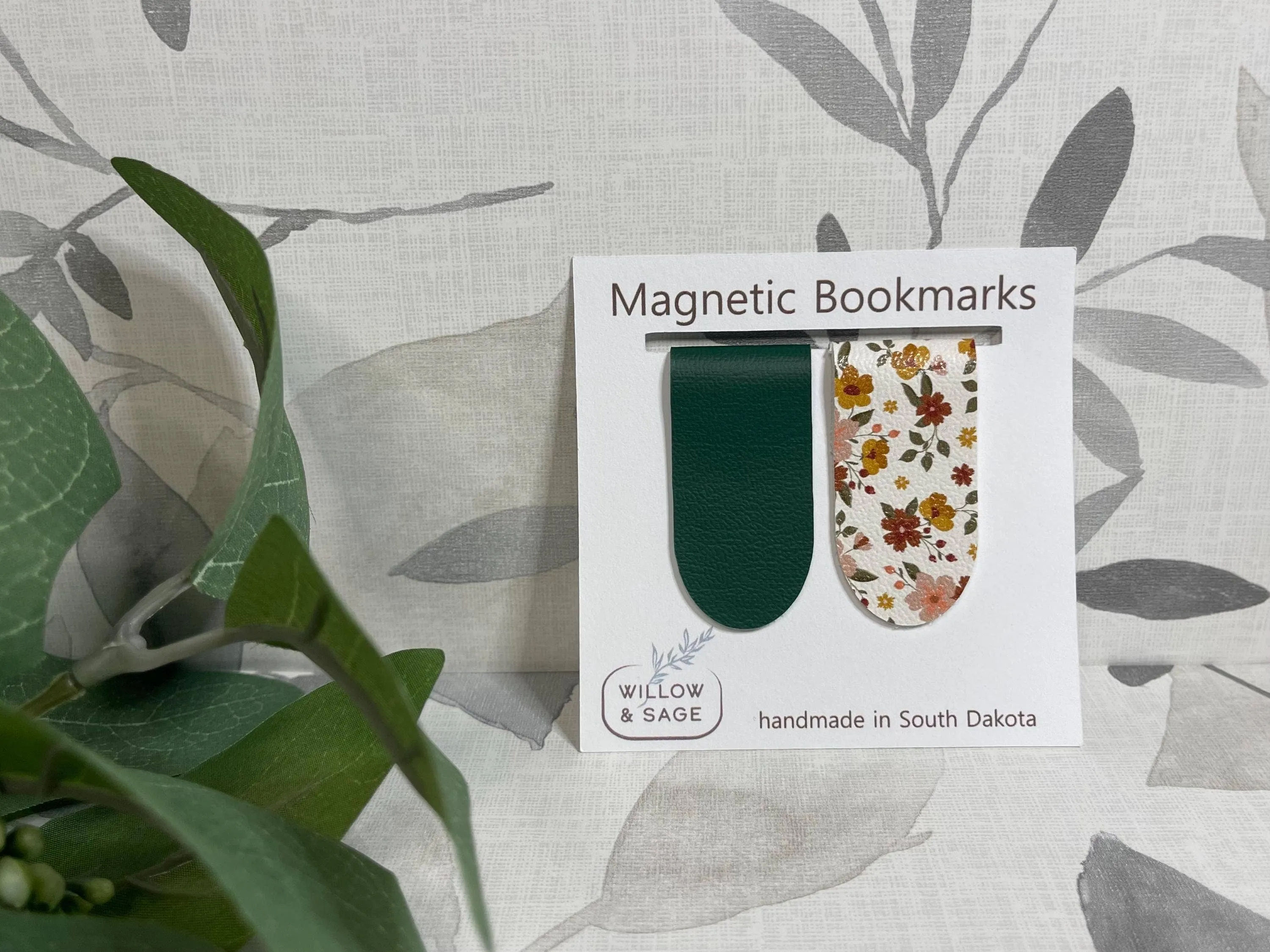 Magnetic Bookmark Pair