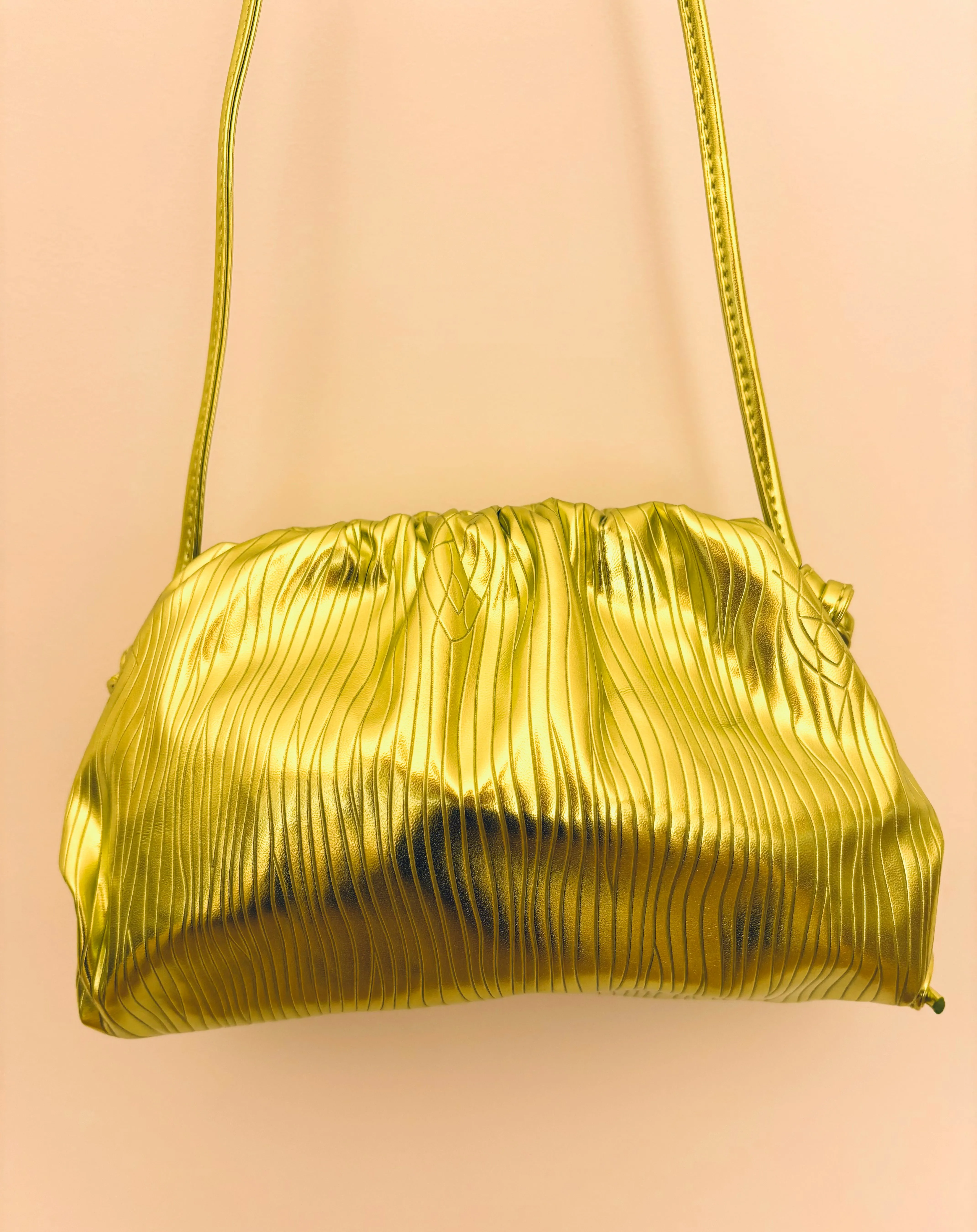MISS MOSS: NEON METALLIC CLUTCH - LIME