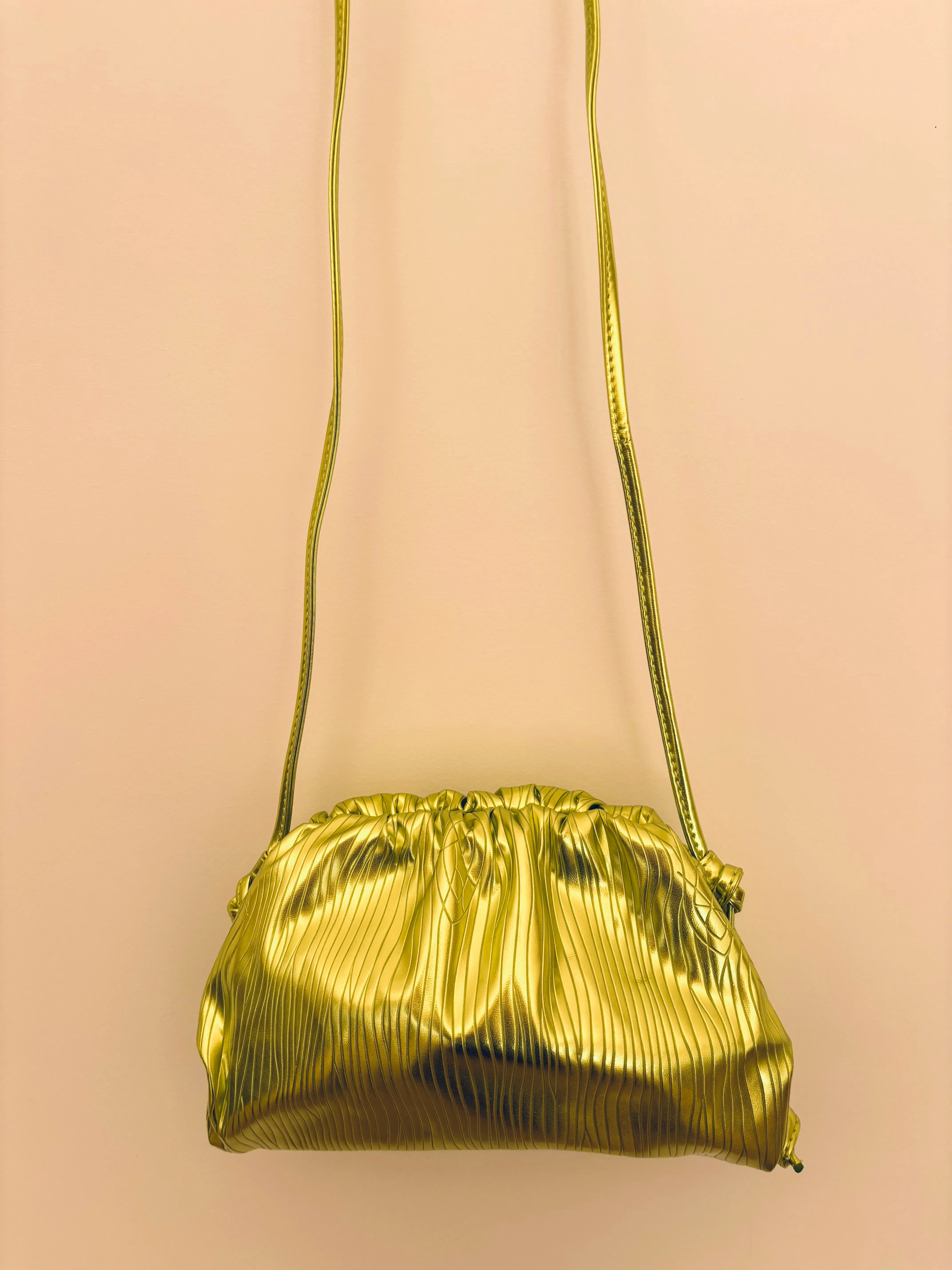 MISS MOSS: NEON METALLIC CLUTCH - LIME