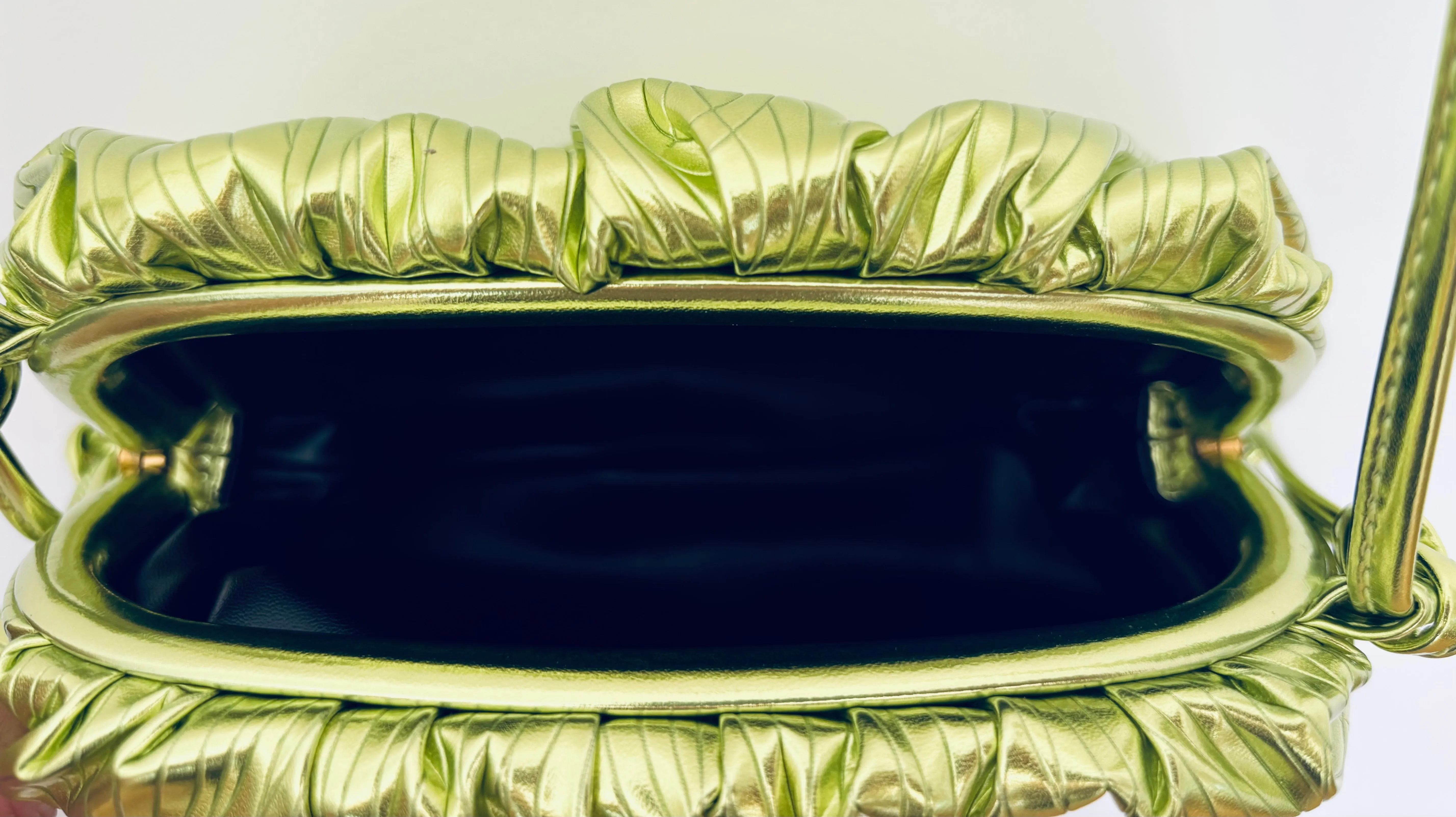 MISS MOSS: NEON METALLIC CLUTCH - LIME