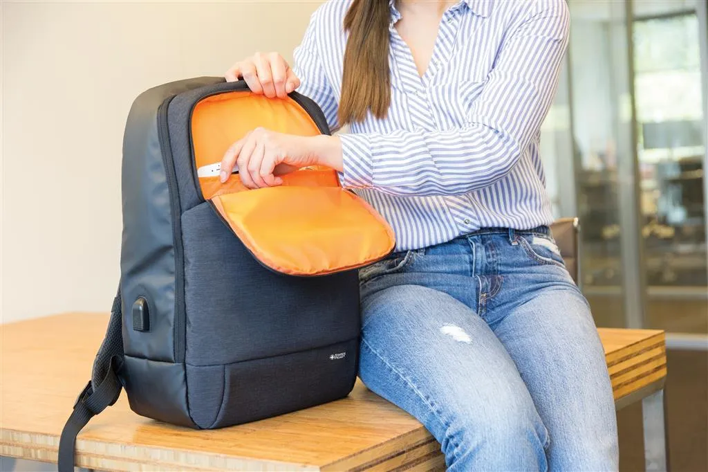 Moderni ruksak za 15" laptop Swiss Peak