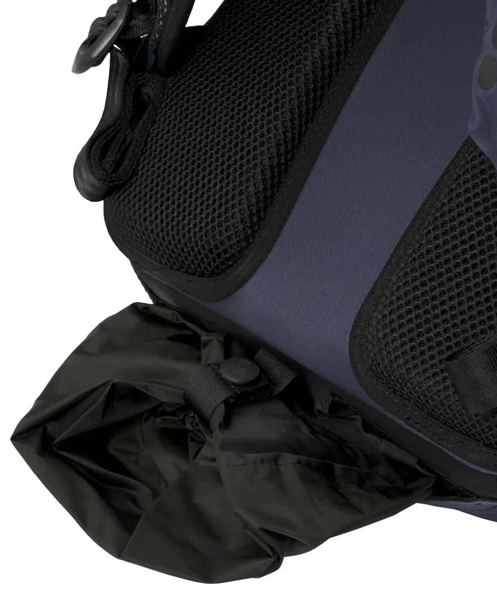 Pinqponq Komut Medium Rucksack aus recycelten PET-Flaschen