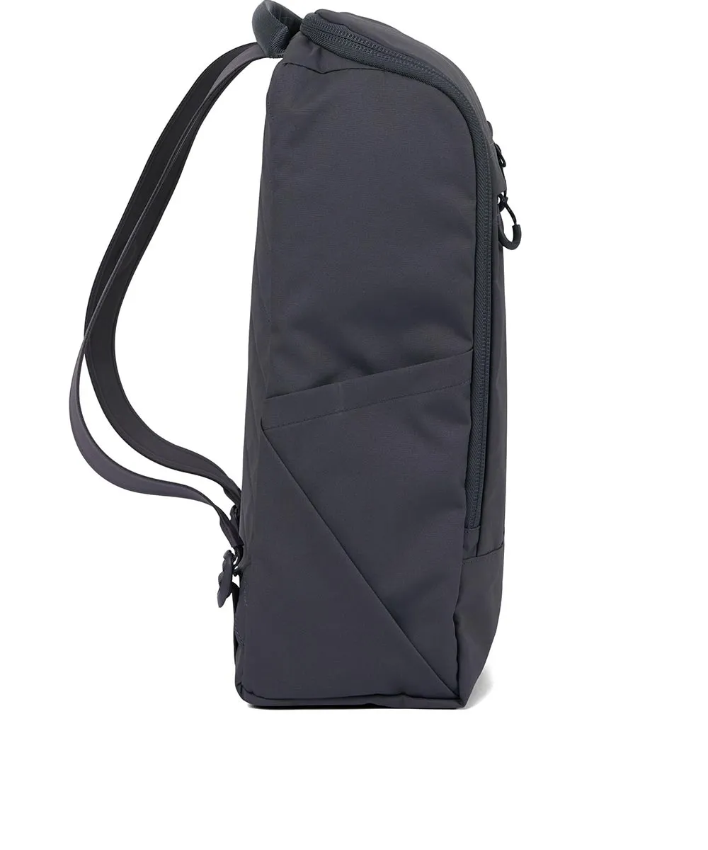 Pinqponq Purik Rucksack aus recycelten PET-Flaschen