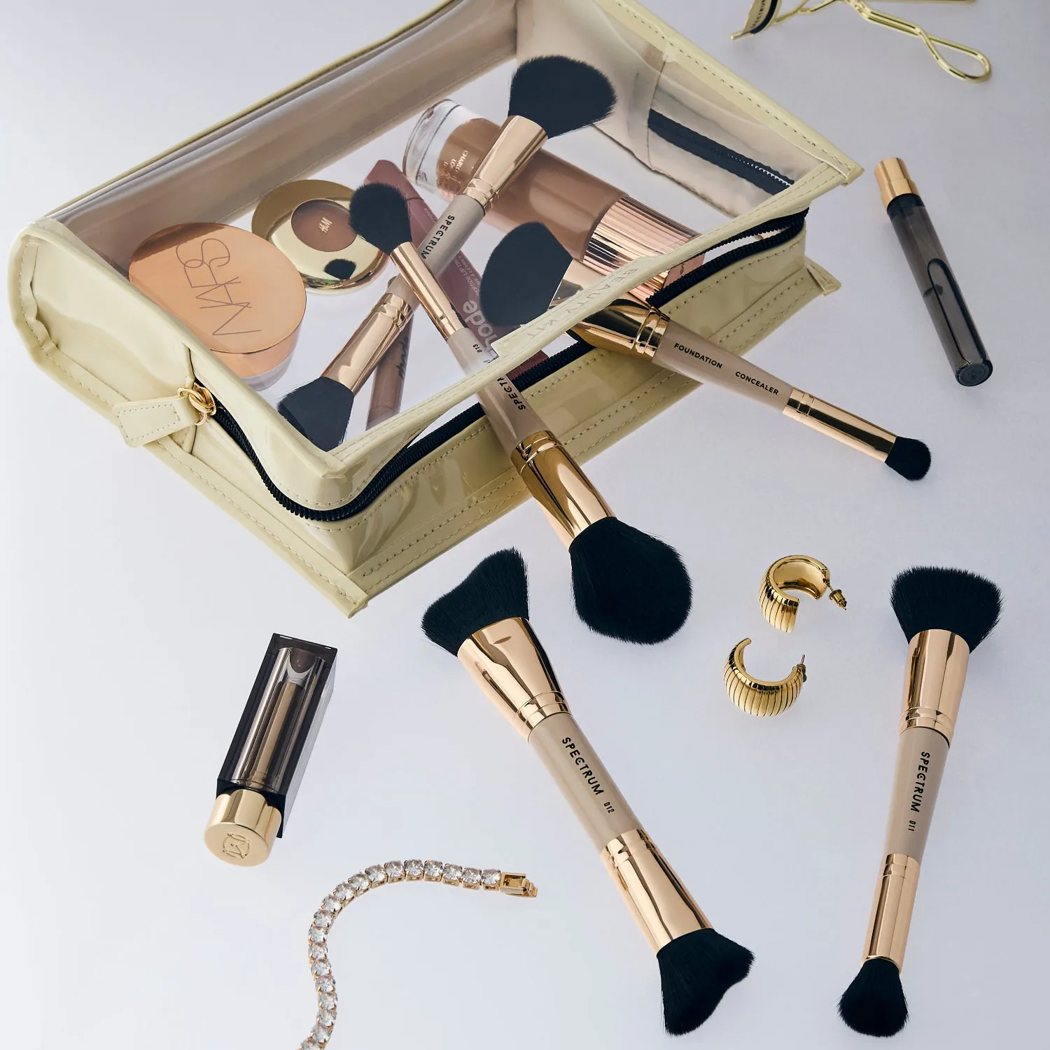 "Beauty Kit" Large Makeup Pouch Cream