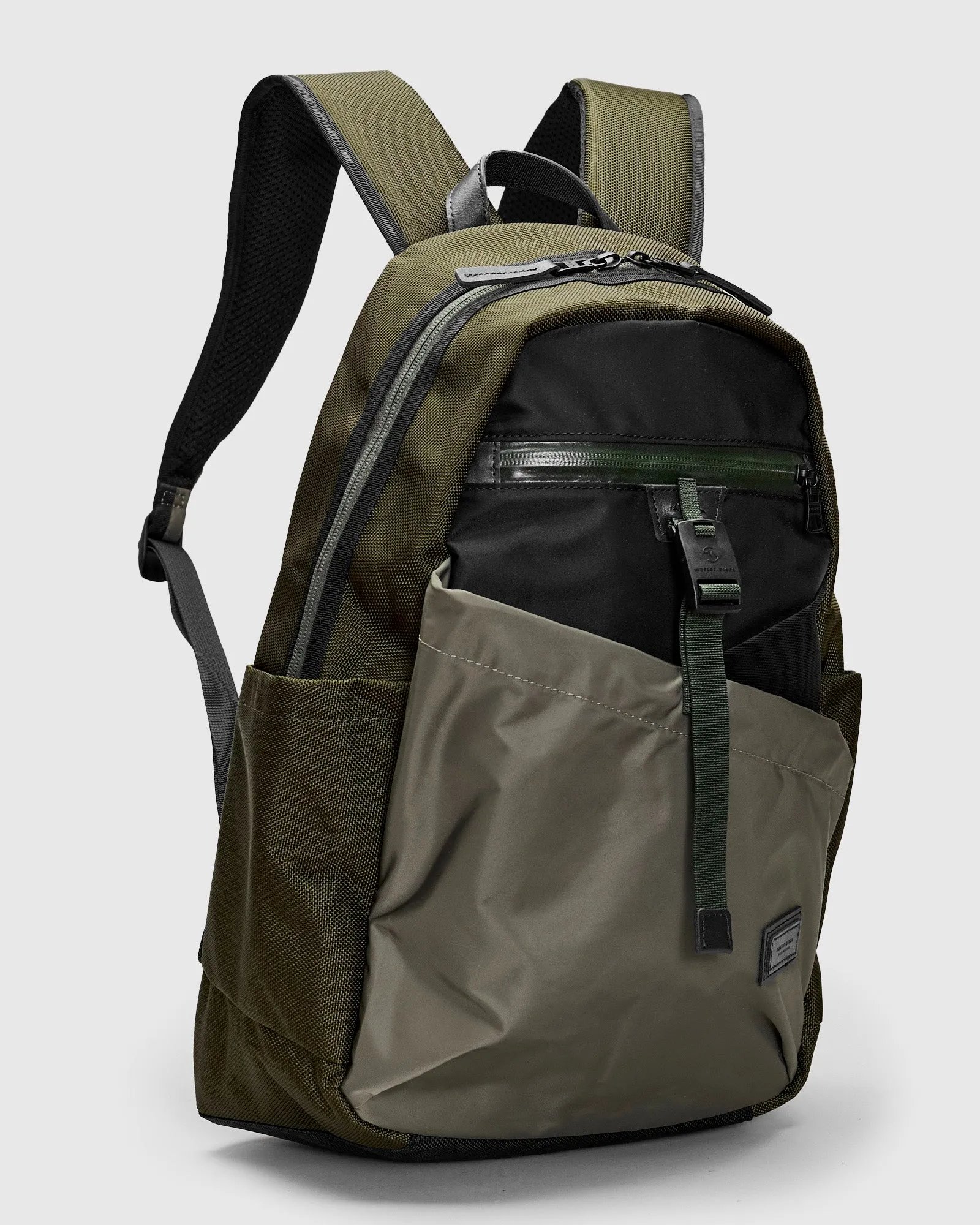 Scramble Backpack in Khaki