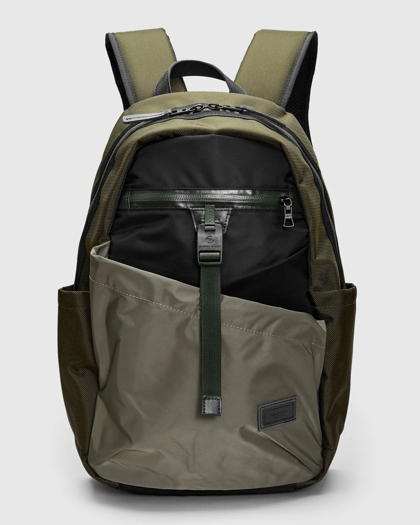 Scramble Backpack in Khaki