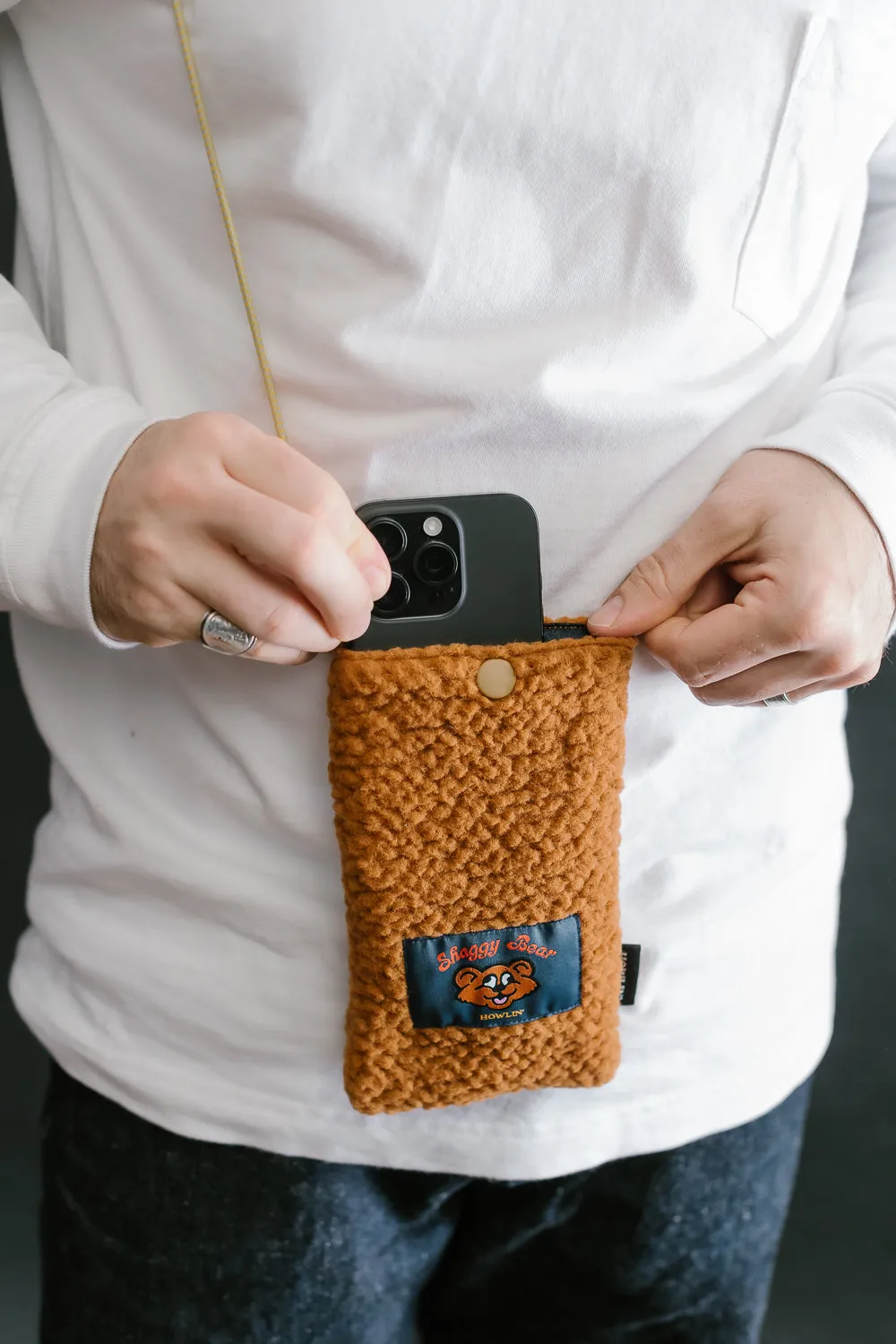Shaggy Bear Pouch - Cognac