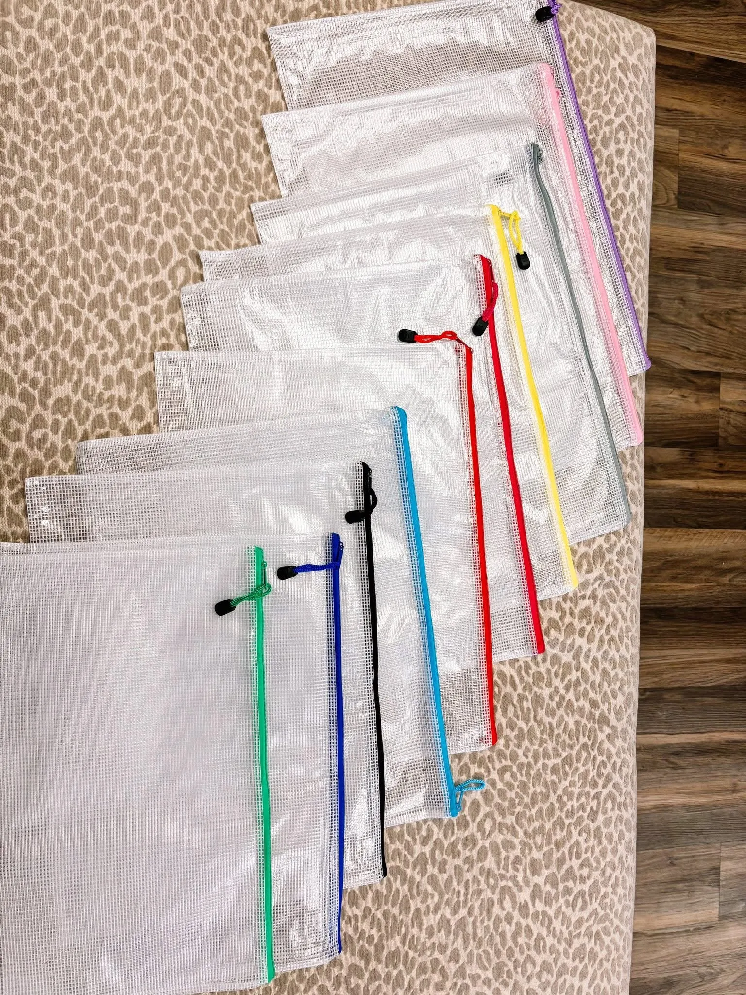 The Zip It Pouch