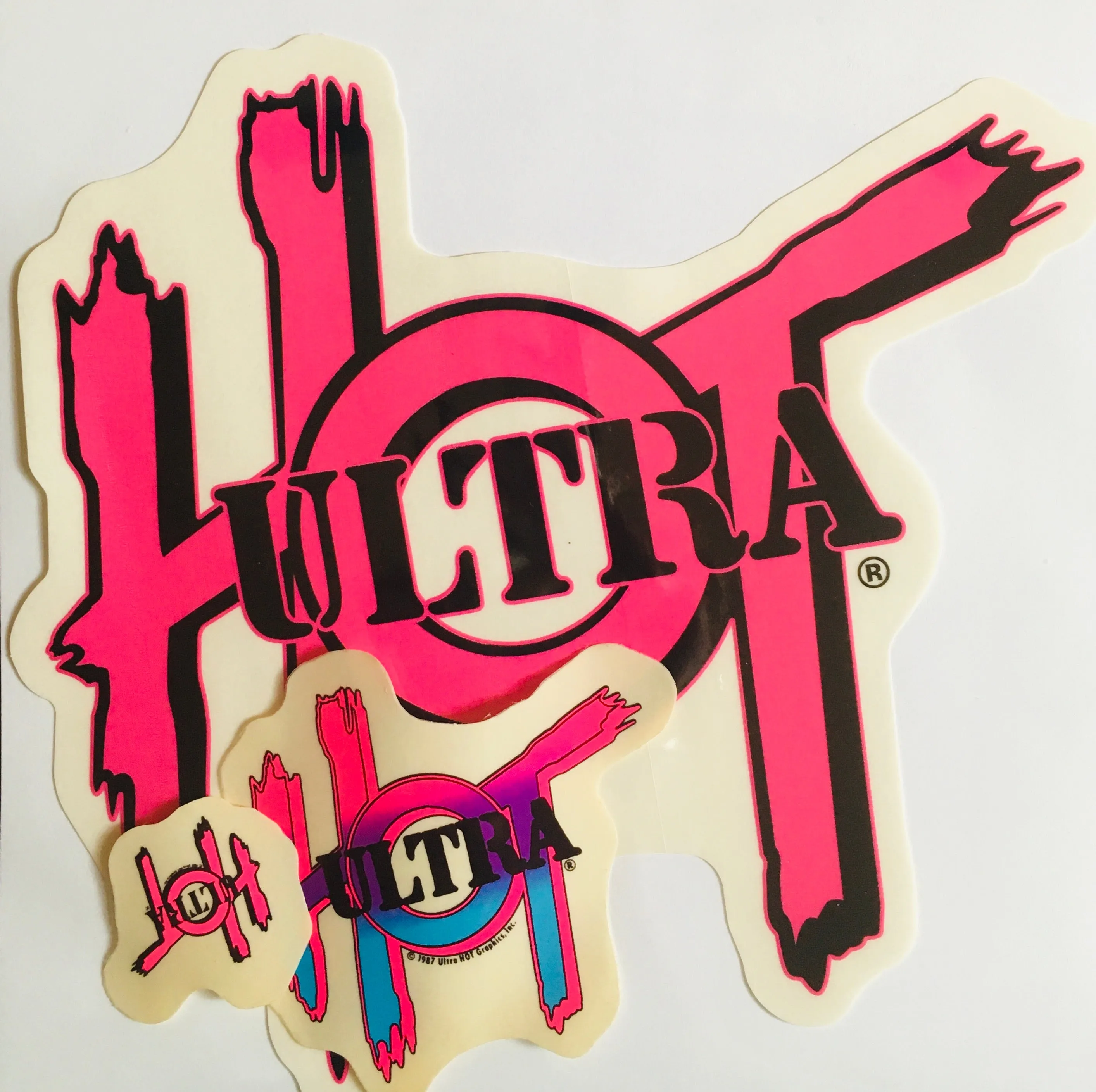 Ultra Hot Logo 3 Pack