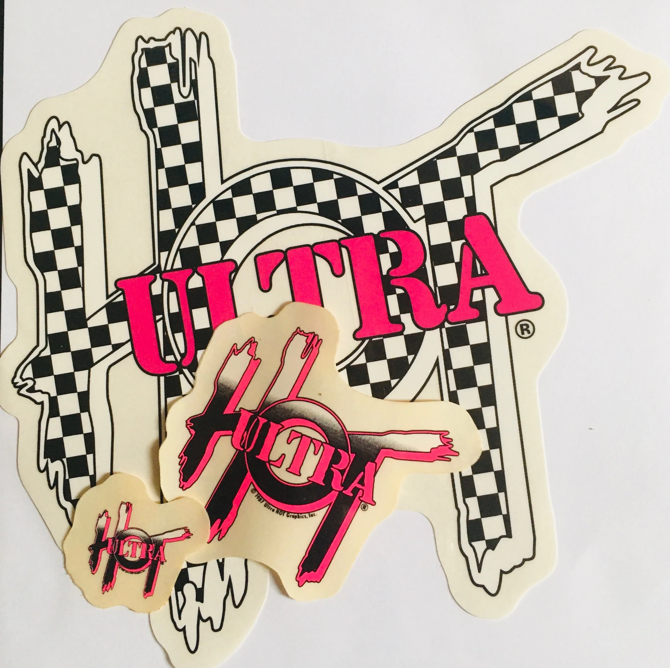 Ultra Hot Logo 3 Pack