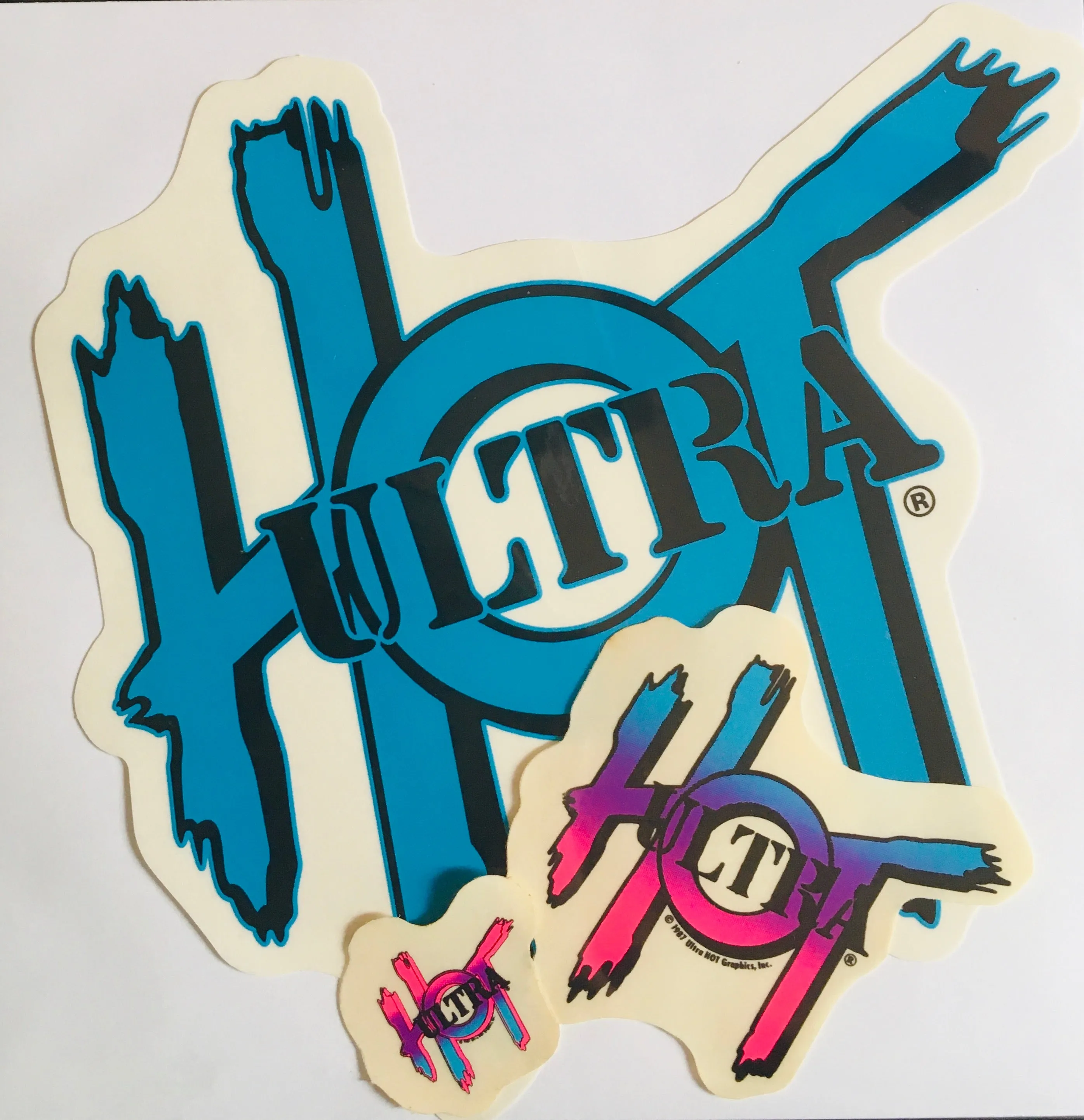 Ultra Hot Logo 3 Pack