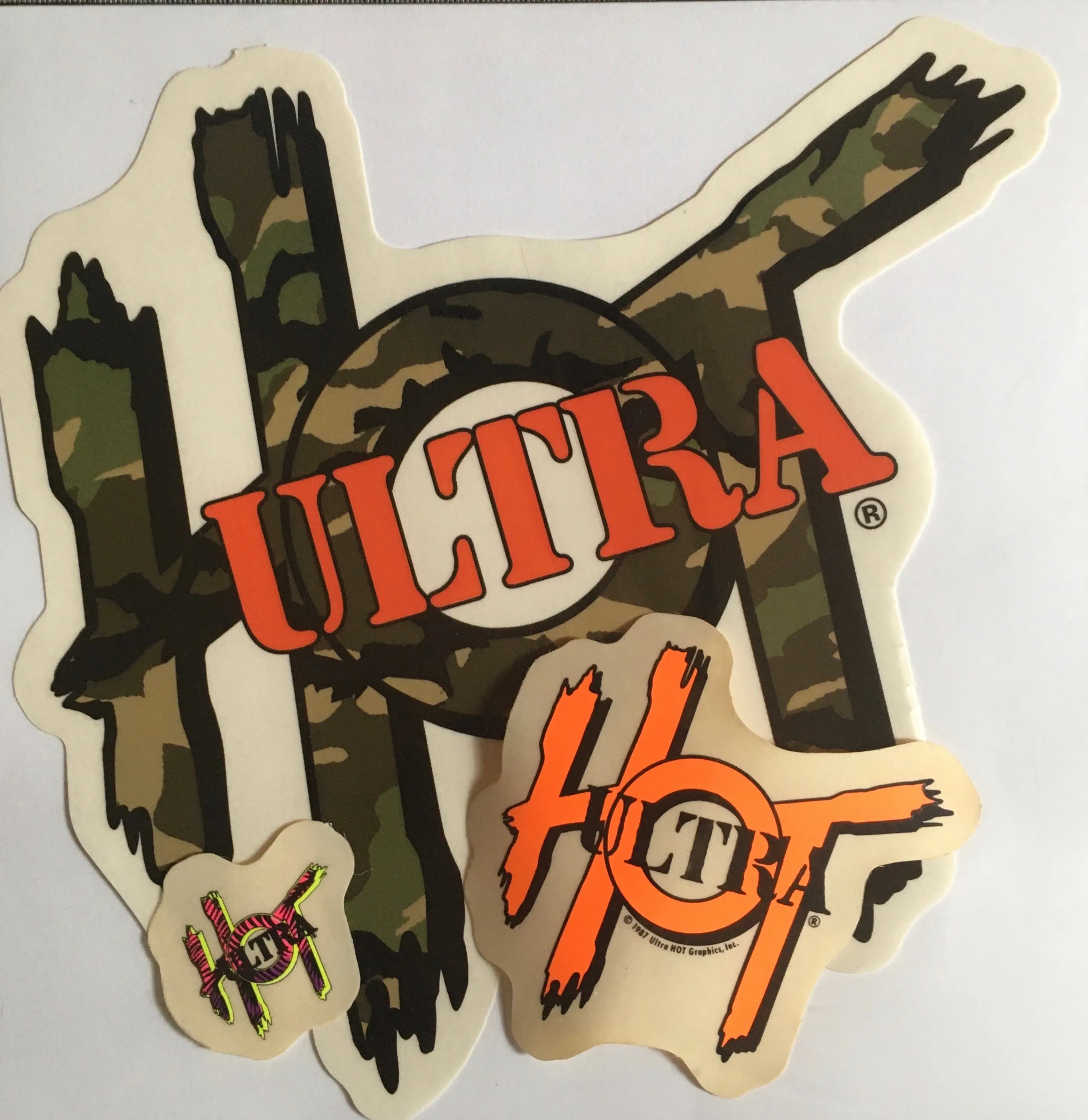 Ultra Hot Logo 3 Pack