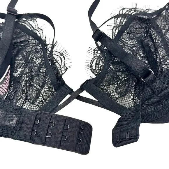 Victoria’s Secret Very Sexy Shine Strappy Unlined Lace Low-Cut Demi Bra Size 32D