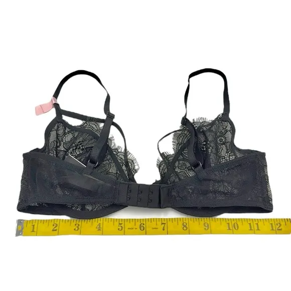 Victoria’s Secret Very Sexy Shine Strappy Unlined Lace Low-Cut Demi Bra Size 32D